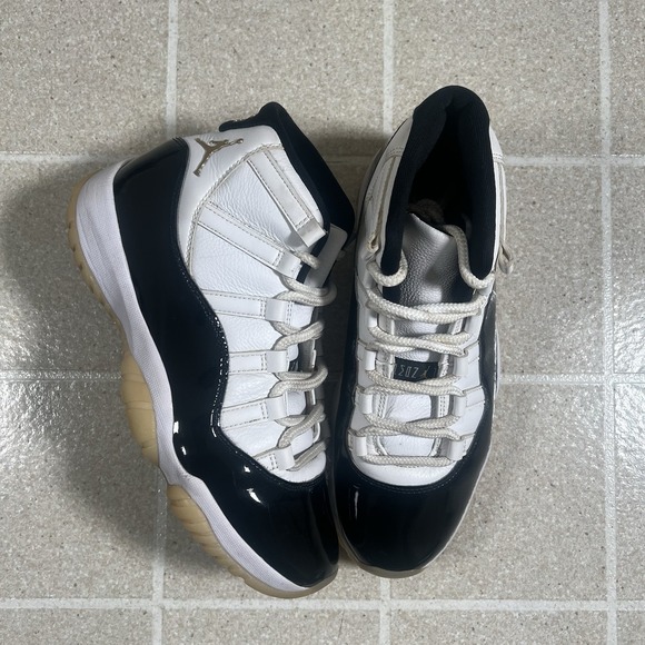 Jordan 11 Retro DMP Gratitude Black / White Sneakers CT8012-170 Men's Size 8